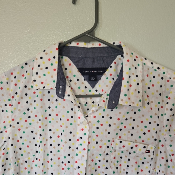 Tommy Hilfiger | Polka Dot Button Down Long Sleeve Shirt Size Small - Picture 1 of 7
